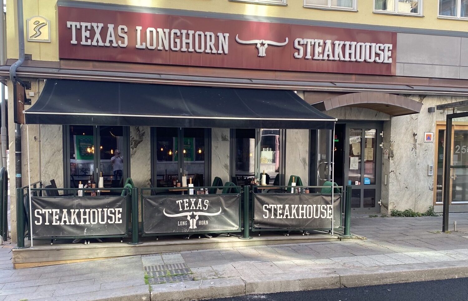 Välkända Texas Longhorn med toppläge i Linköping